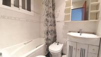 Bathroom of Flat for sale in  Barcelona Capital  with Balcony