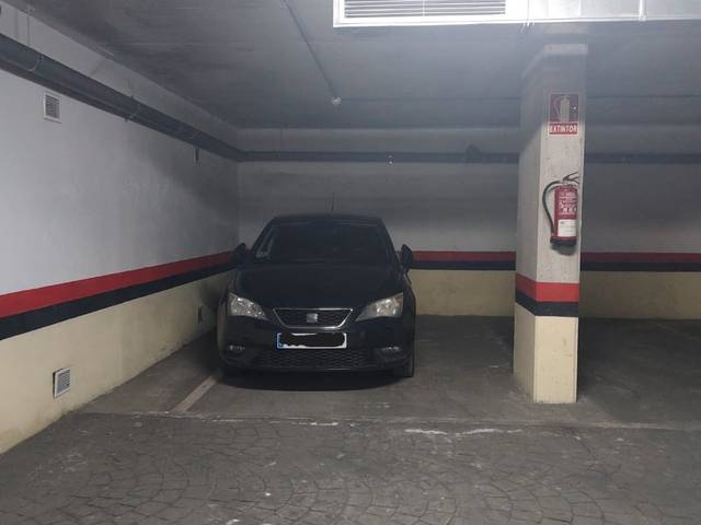 Garaje en Alquiler en Calle de Rufino González, 10 en Simancas