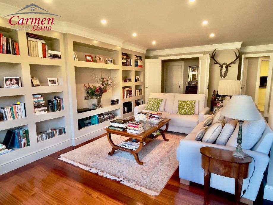 Living room of Flat for sale in Getxo   with Heating, Storage room and Internet