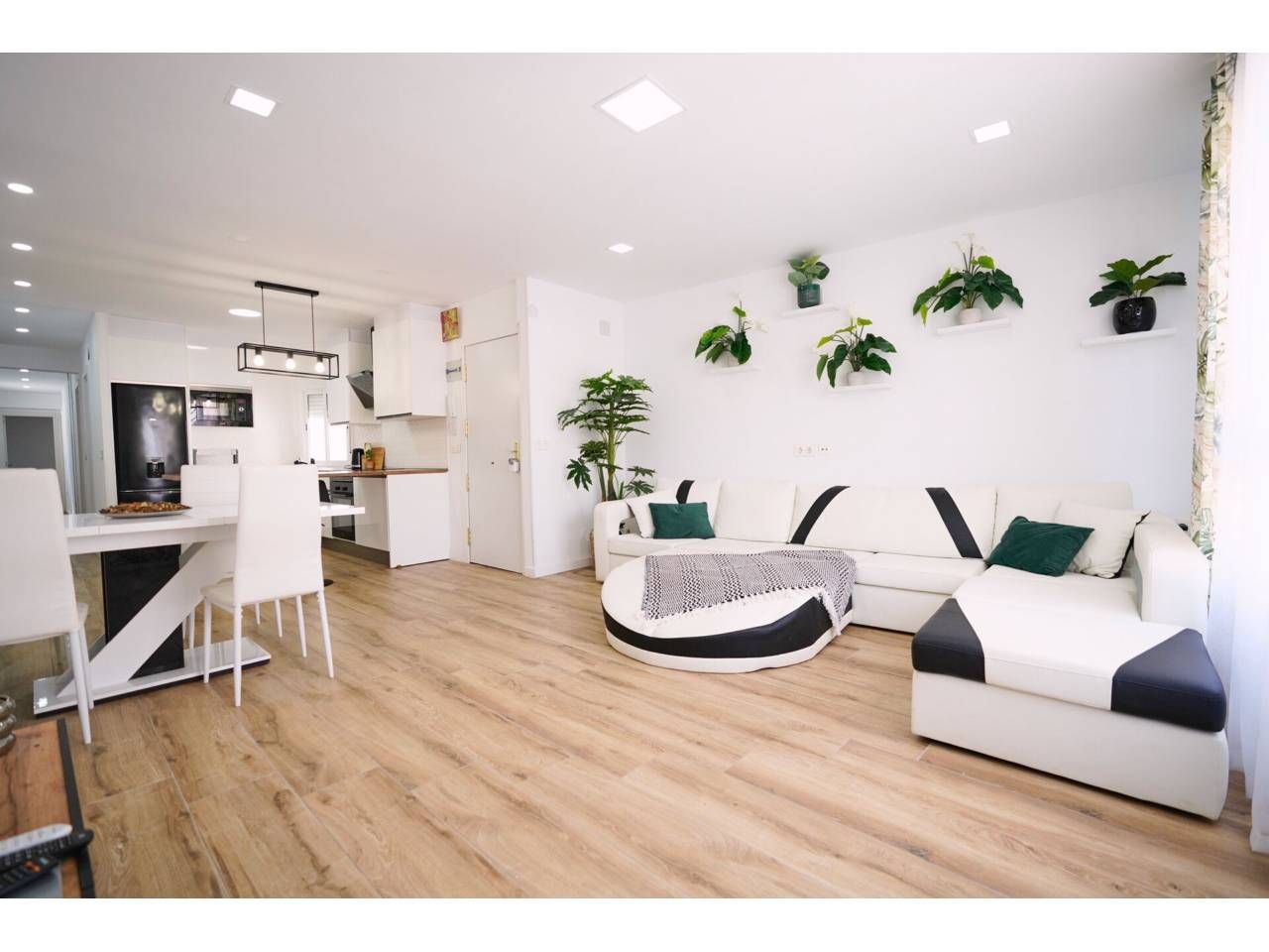 Flat for sale in Calle JOAN XXIII, Puerto