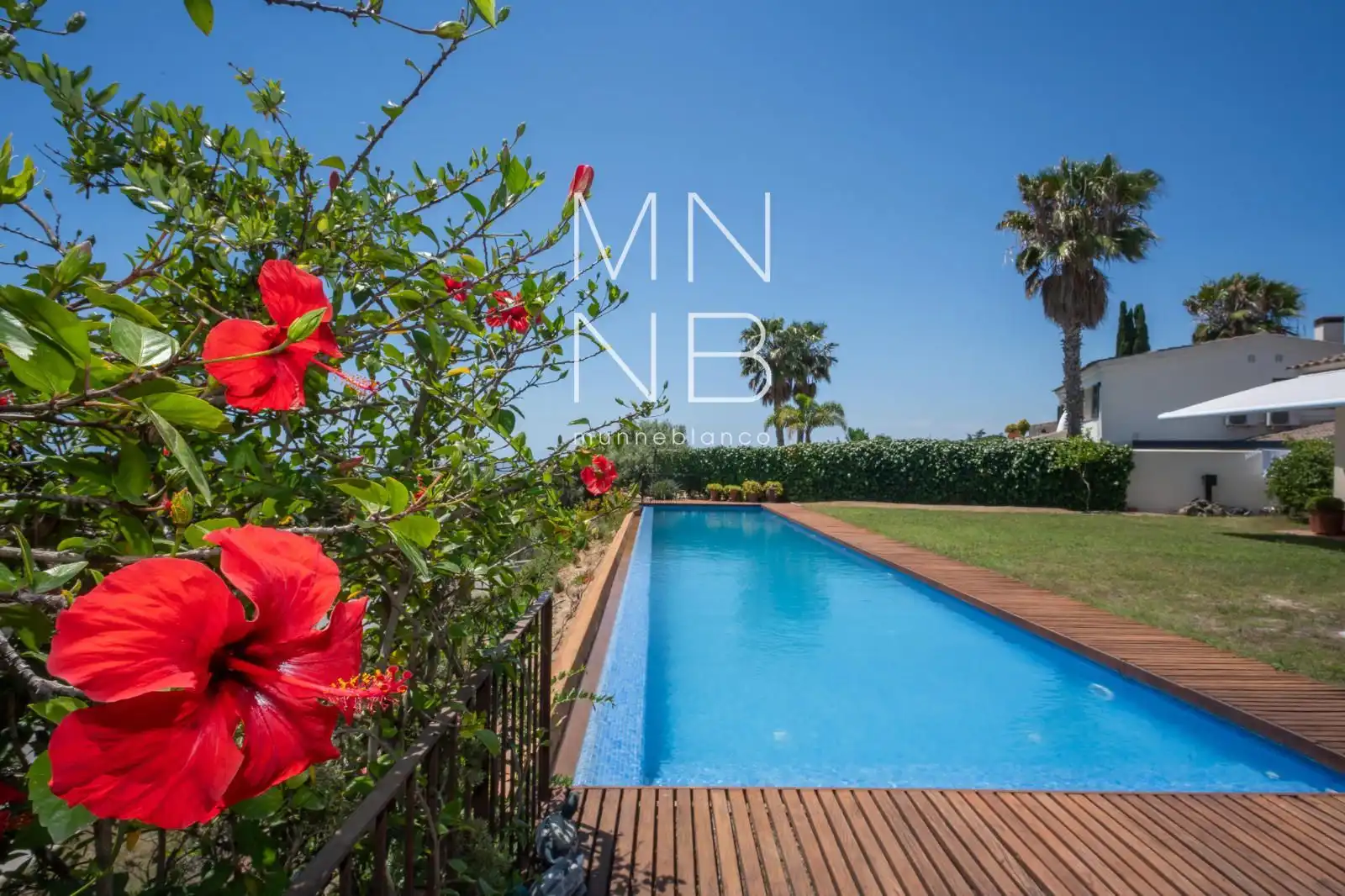 Jardí de Casa o xalet de lloguer en Sant Vicenç de Montalt amb Calefacció, Piscina i Moblat