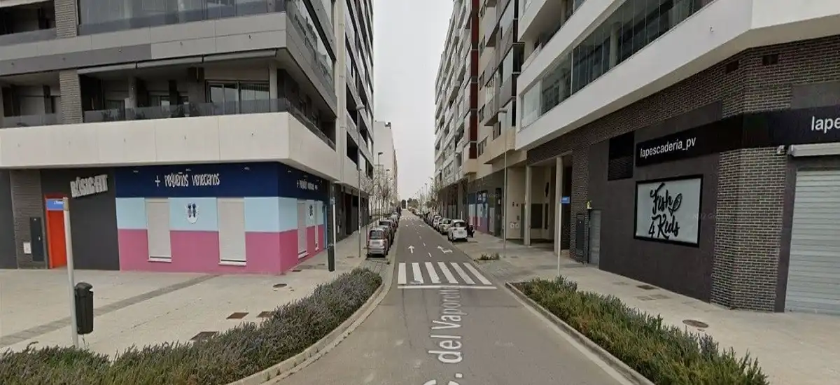 Exterior view of Commercial properties for sale in Zaragoza  with Furnished
