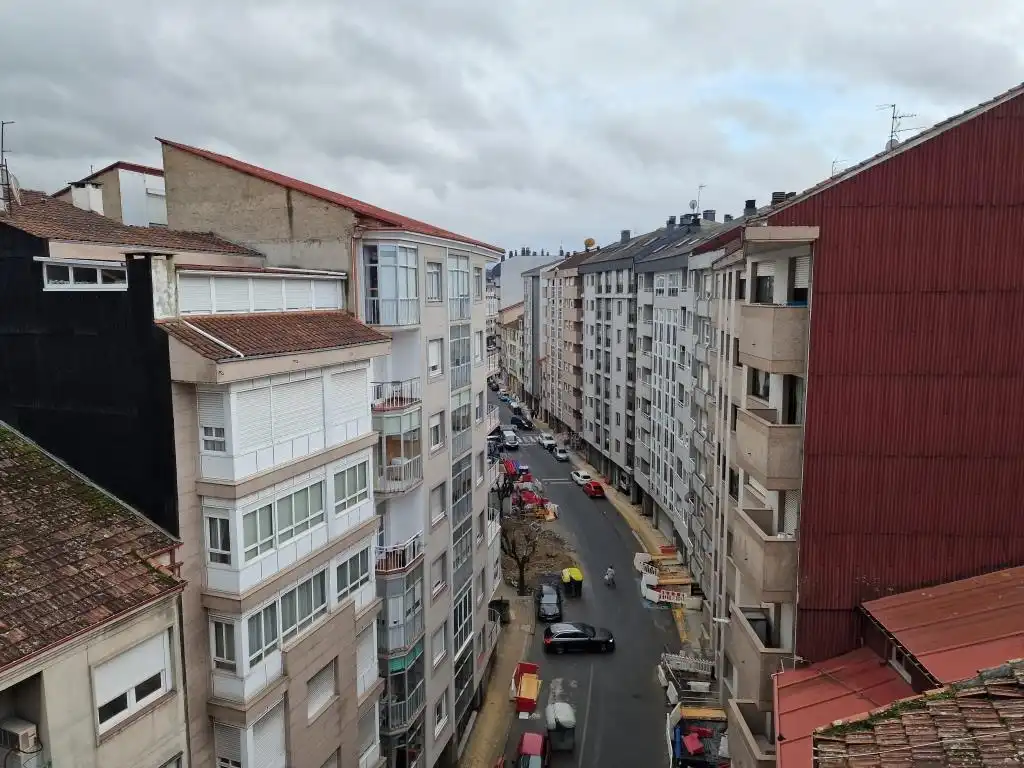 Außenansicht von Wohnung zum Verkauf in Ourense Capital  mit Heizung