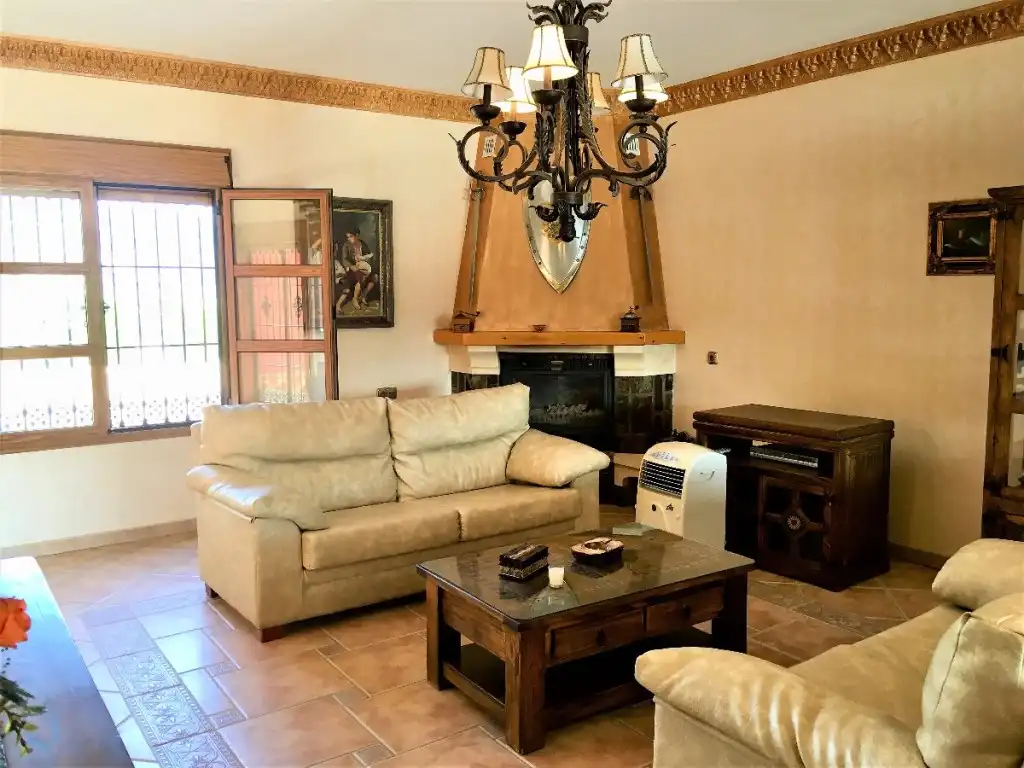 Sala de estar de Finca rústica en venta en Sedella con Calefacción, Terraza y Piscina