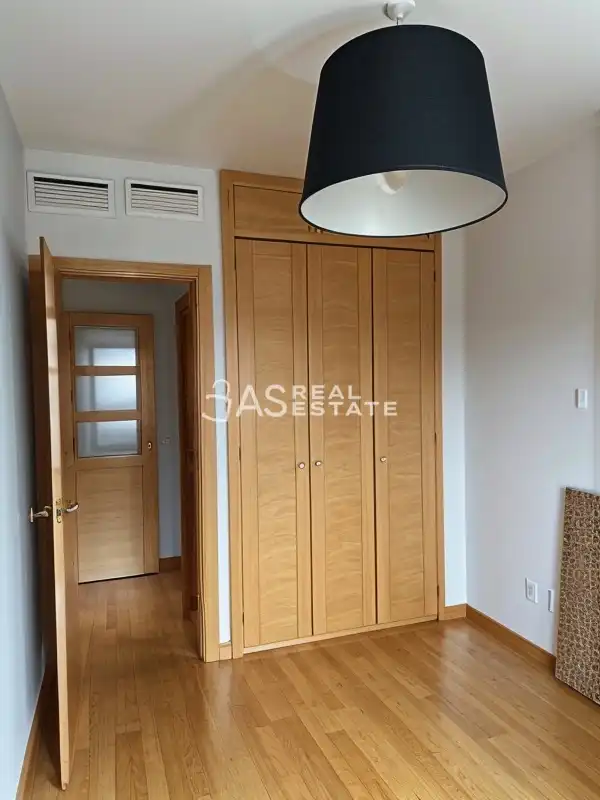 Bedroom of Flat for sale in Madrid  with Air Conditioner, Swimming Pool and Furnished