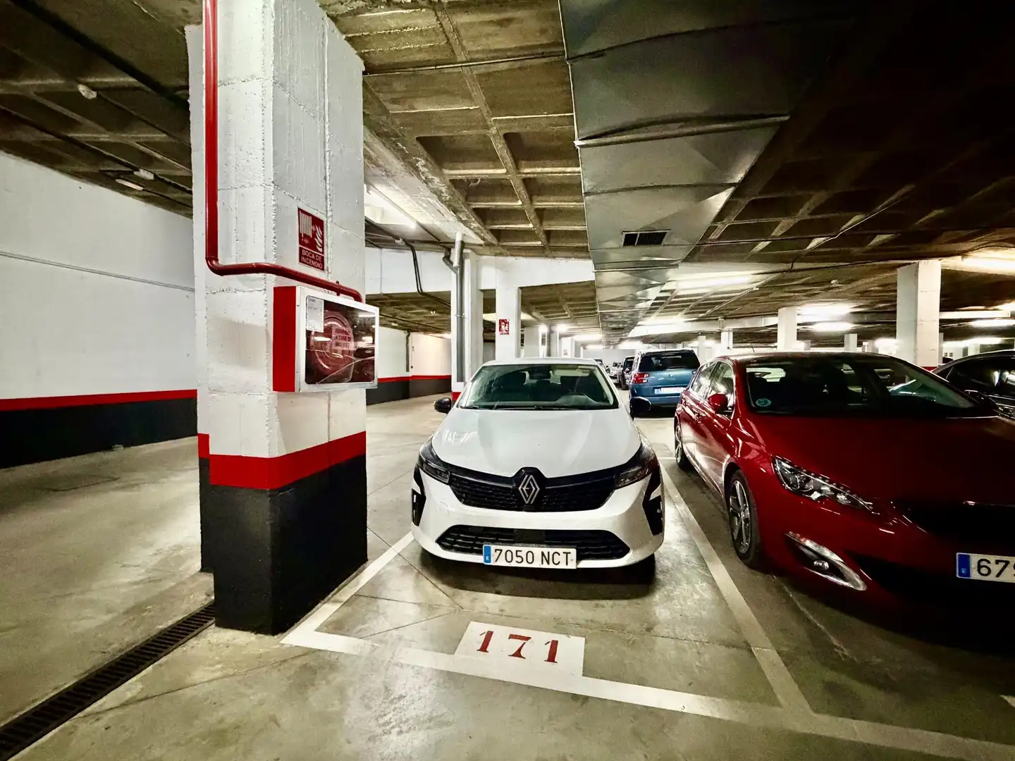 Parking de Piso en venta en Madrid con Aire acondicionado, Calefacción y Trastero