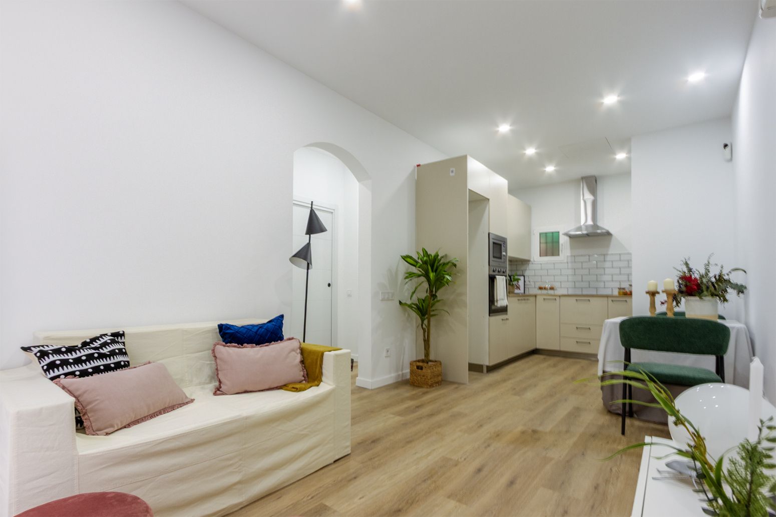 Flat for sale in Badalona - CL SOLSONA, La Salut, Salut - Lloreda