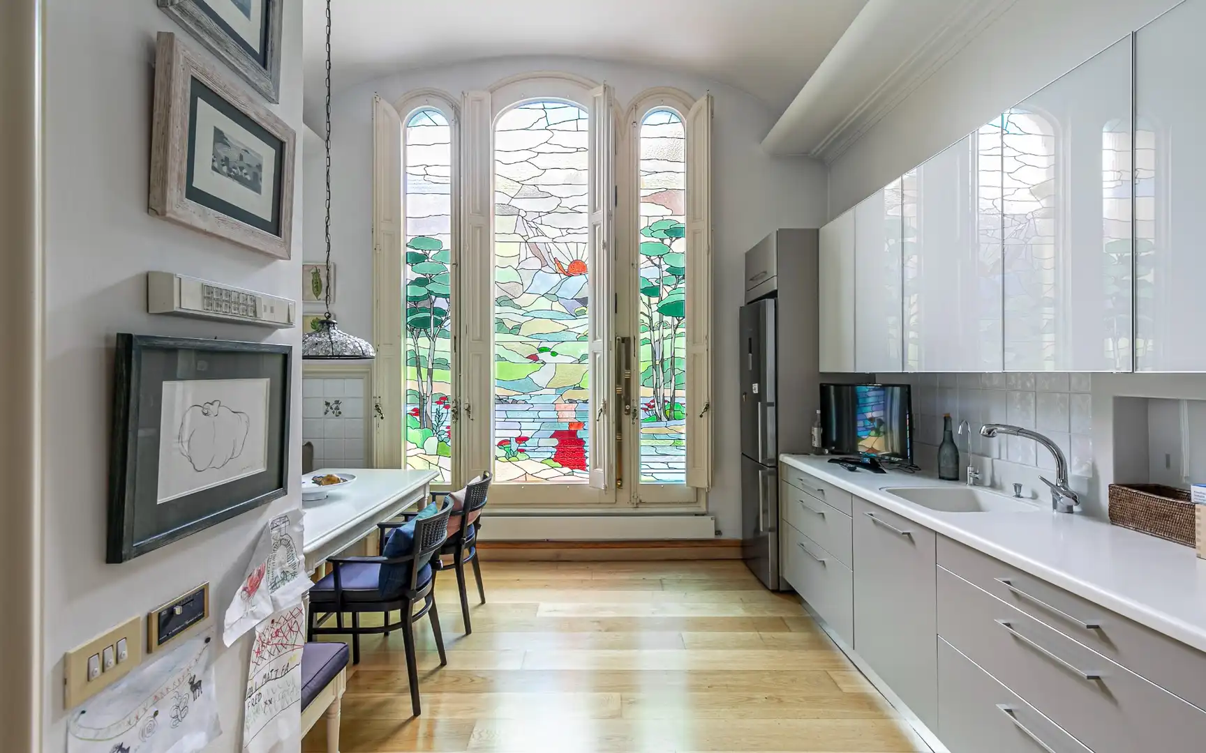 Cocina de Casa o chalet en venta en Barcelona con Calefacción, Jardín privado y Terraza