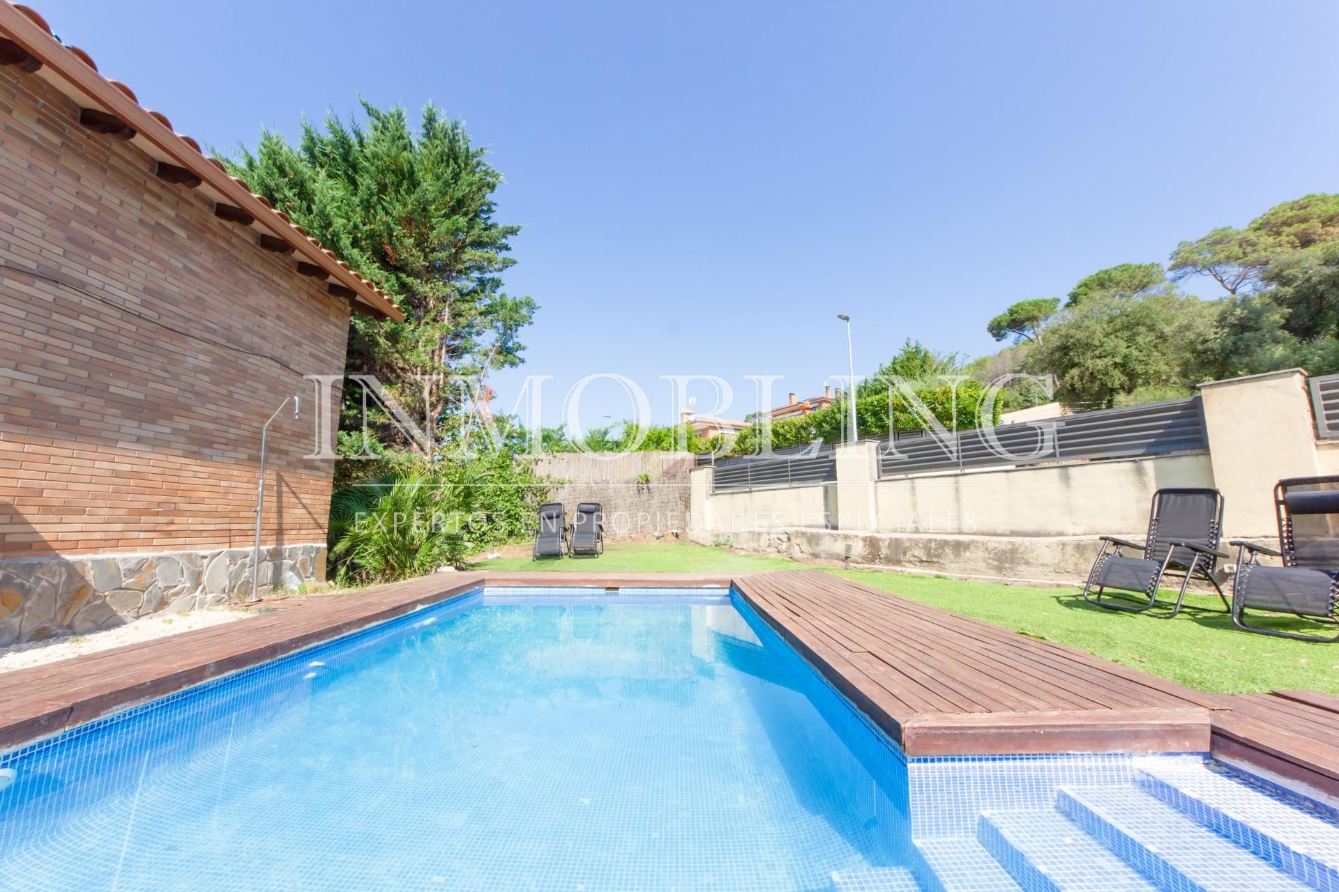 Swimming pool of House or chalet for sale in Dosrius  with Air Conditioner, Heating and Private garden