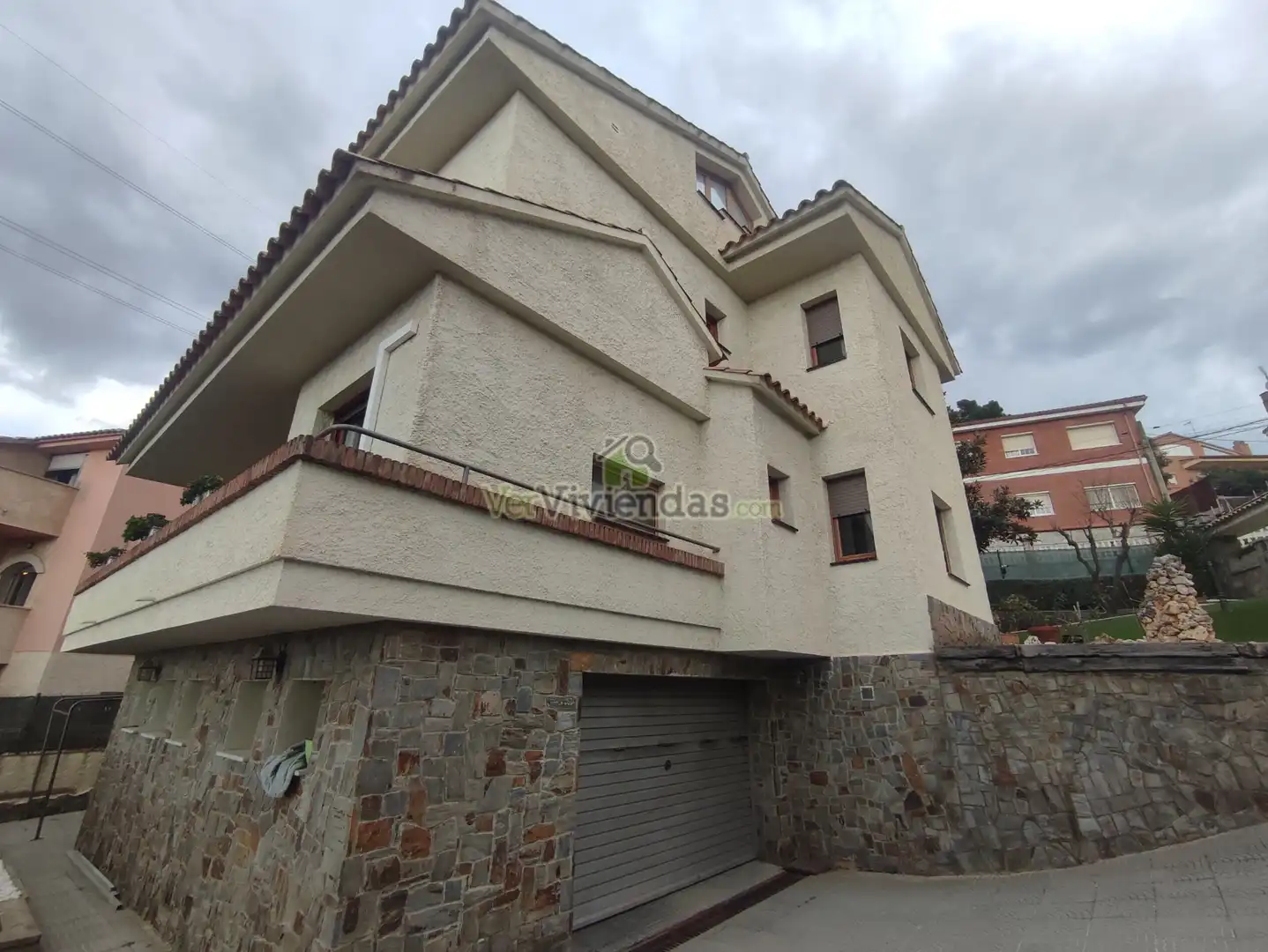 Vista exterior de Casa o xalet en venda en Abrera amb Aire condicionat, Calefacció i Jardí privat