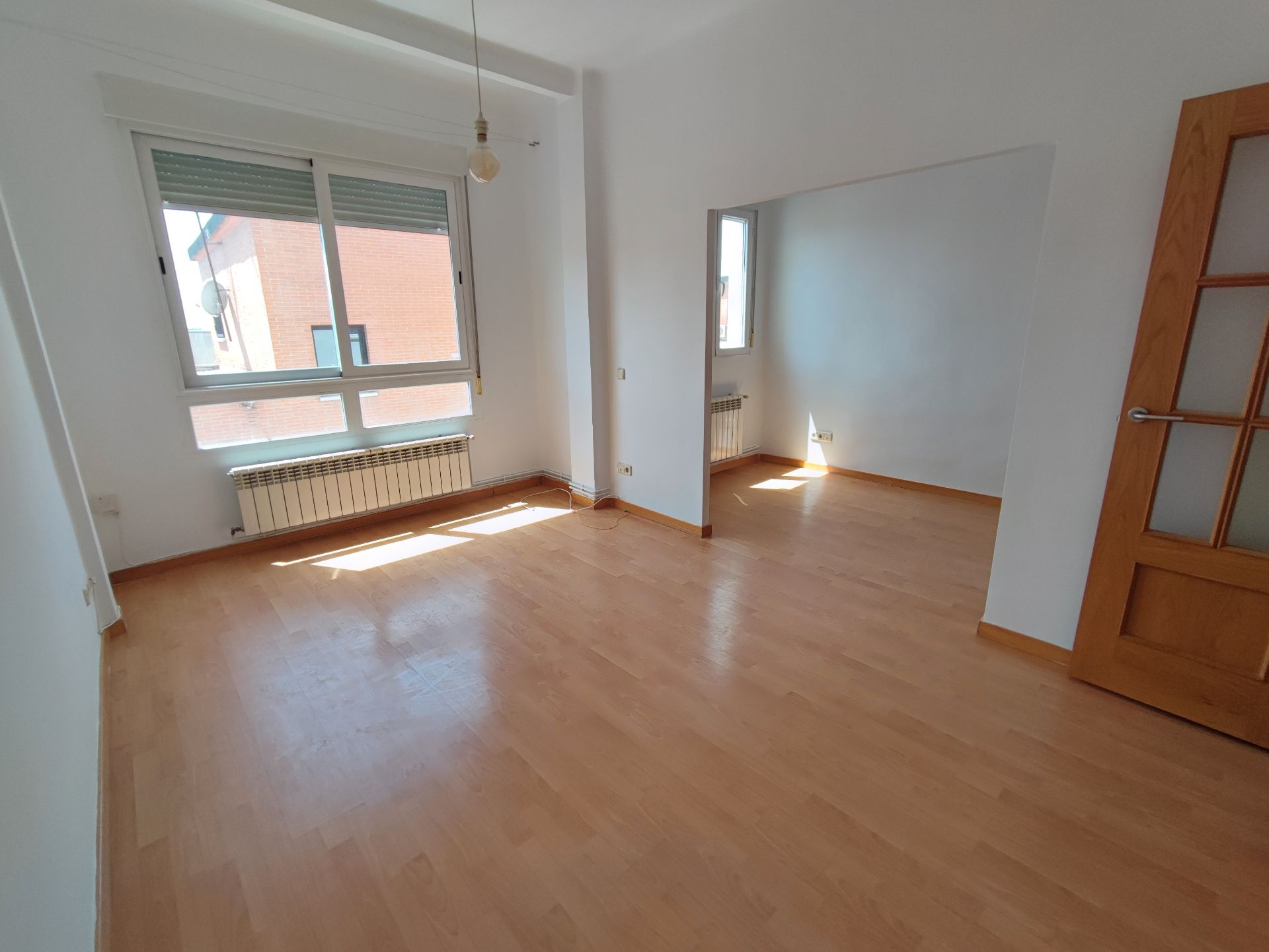 Sala d'estar de Pis de lloguer en  Madrid Capital amb Aire condicionat, Calefacció i Parquet