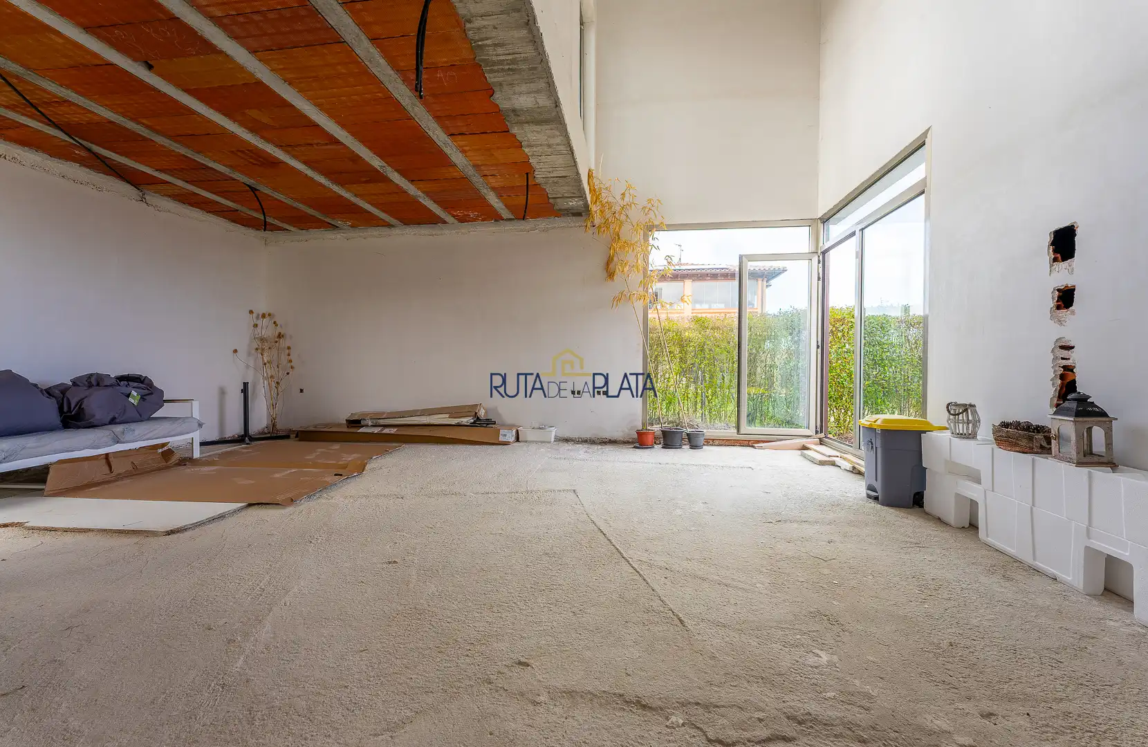 Casa o xalet en venda en Roales amb Calefacció, Jardí privat i Parquet