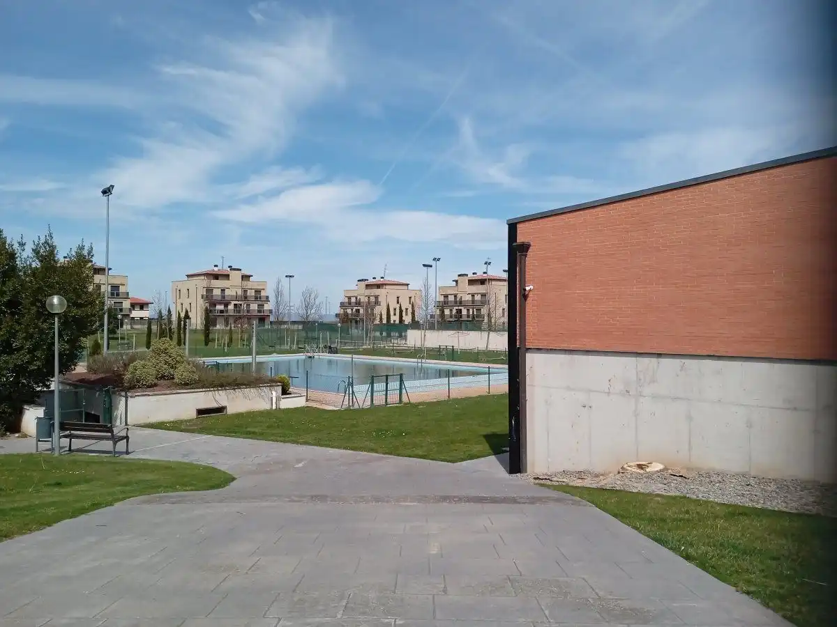 Swimming pool of Flat for sale in Manzanares de Rioja, La Rioja