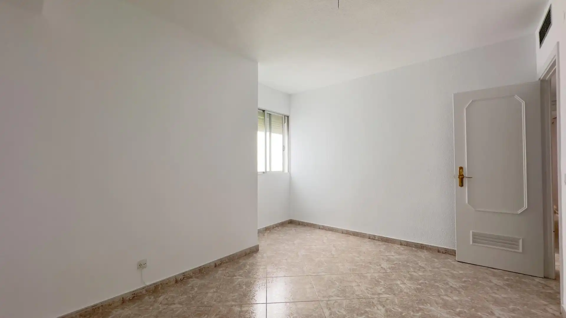 Appartamento con terrazza in affitto a Calle Ángel Ganivet, imagen 13