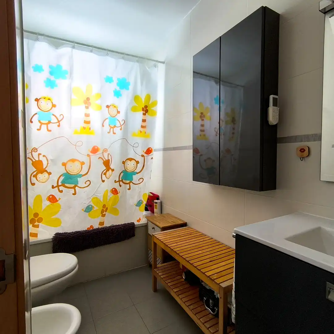 Badezimmer von Haus oder Chalet zum Verkauf in Peñíscola / Peníscola mit Klimaanlage, Privatgarten und Parkett