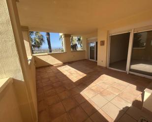 Vista exterior de Apartament en venda en Roquetas de Mar amb Aire condicionat, Calefacció i Terrassa