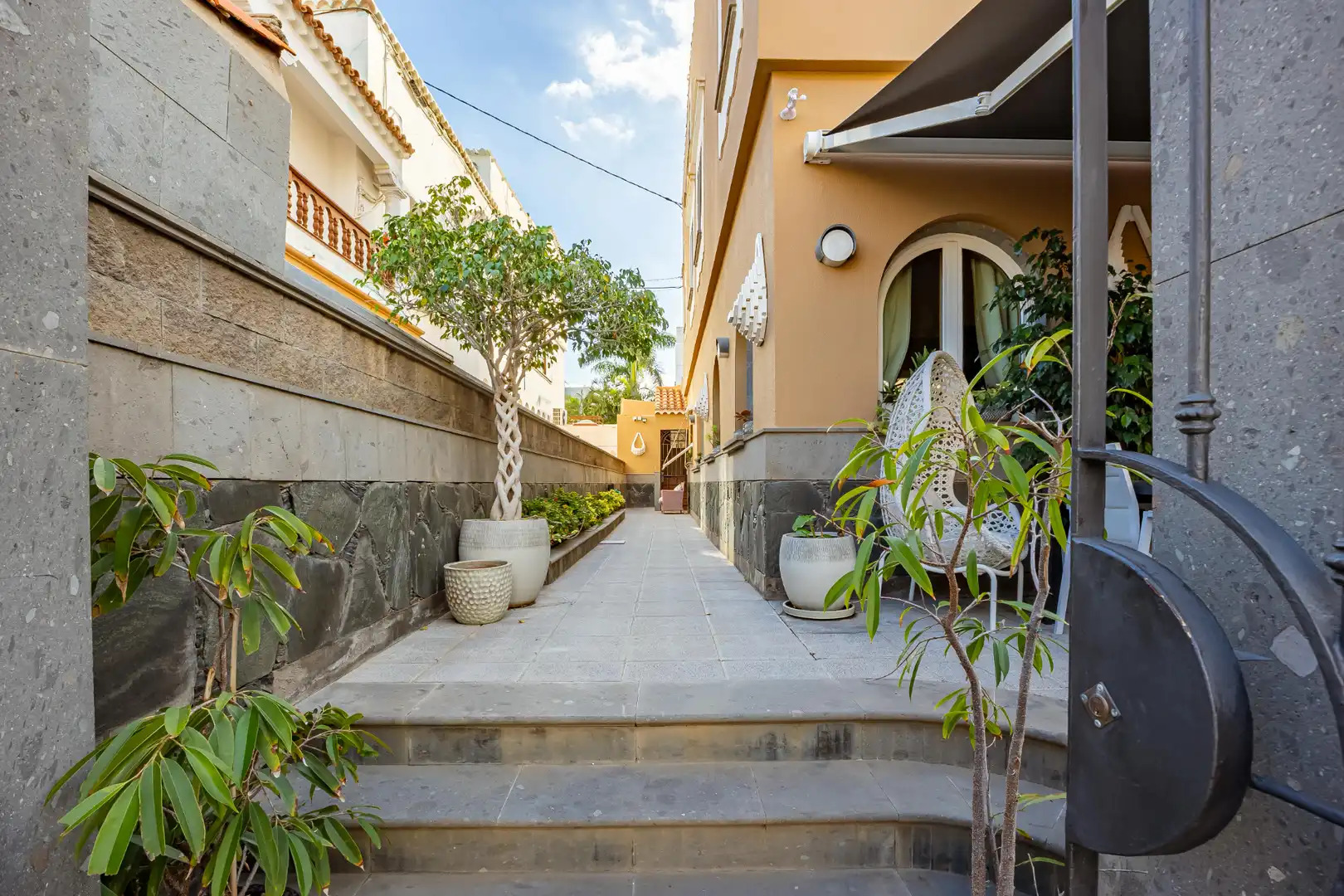 Außenansicht von Haus oder Chalet zum Verkauf in Las Palmas de Gran Canaria mit Parkett, Terrasse und Abstellraum