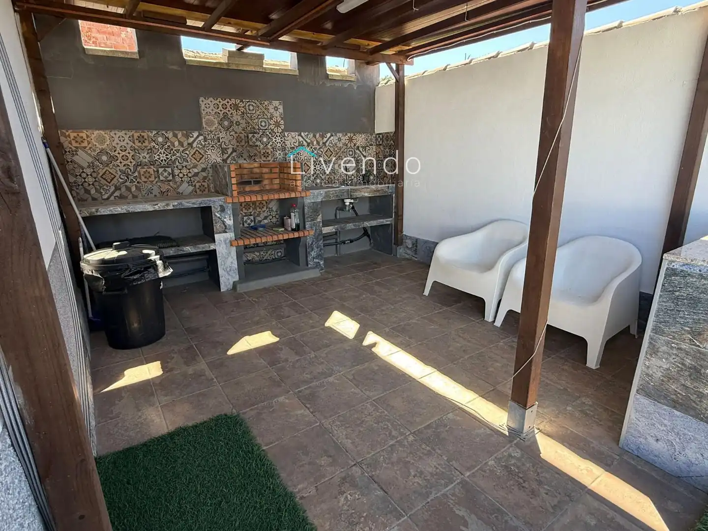 Terrassa de Casa o xalet en venda en Chiclana de la Frontera amb Aire condicionat, Piscina i Moblat