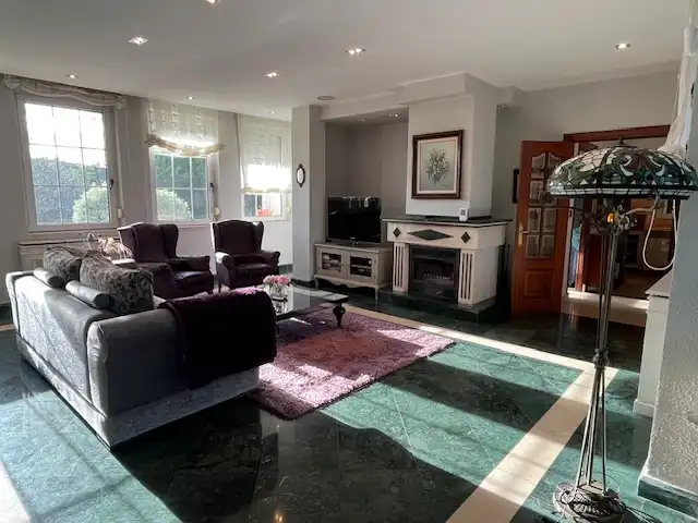 Sala de estar de Casa adosada en venta en Piélagos con Calefacción, Jardín privado y Terraza