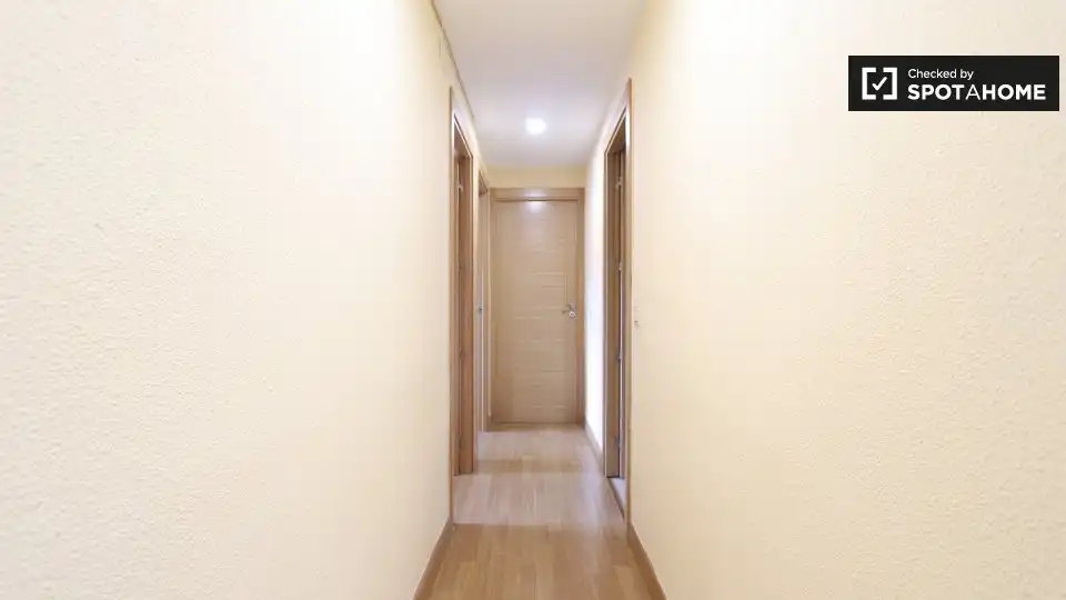 Room in Imperial
