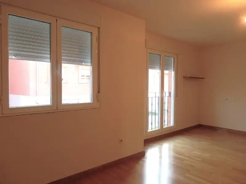 Habitación de Casa o chalet en venta en Chozas de Abajo con Calefacción, Jardín privado y Trastero