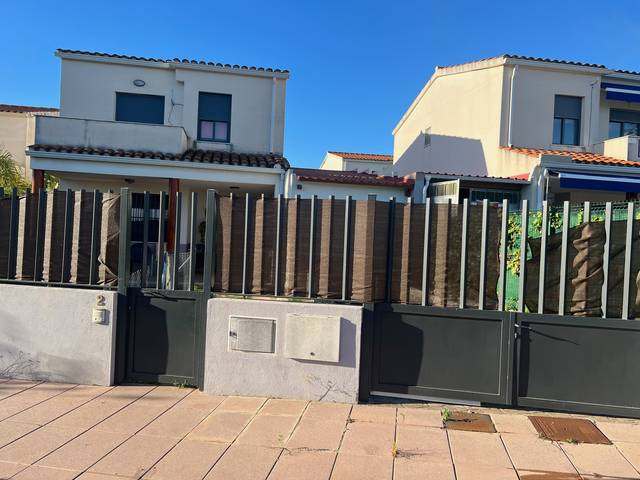 Casa-chalet en Venta en Avenida de la Estacion, 27 en Las Atalayas - Urmi - Cerro de Mar