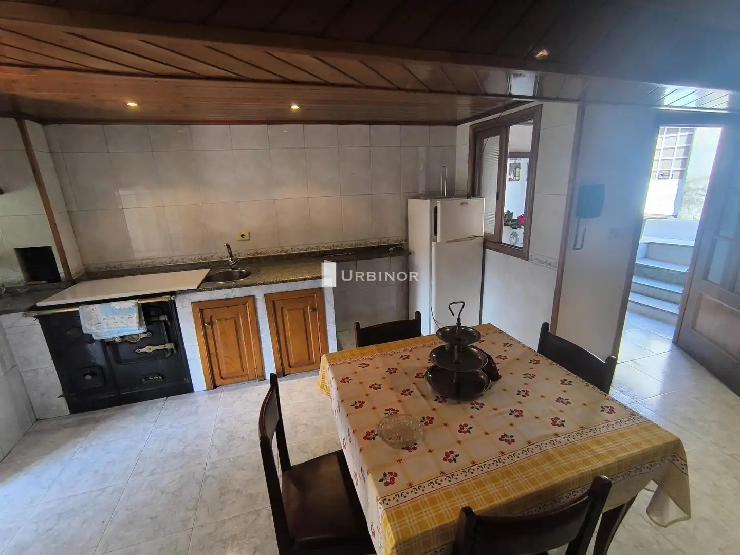 Casa amb terrassa en venda a San Cristovo de Cea, imagen 7