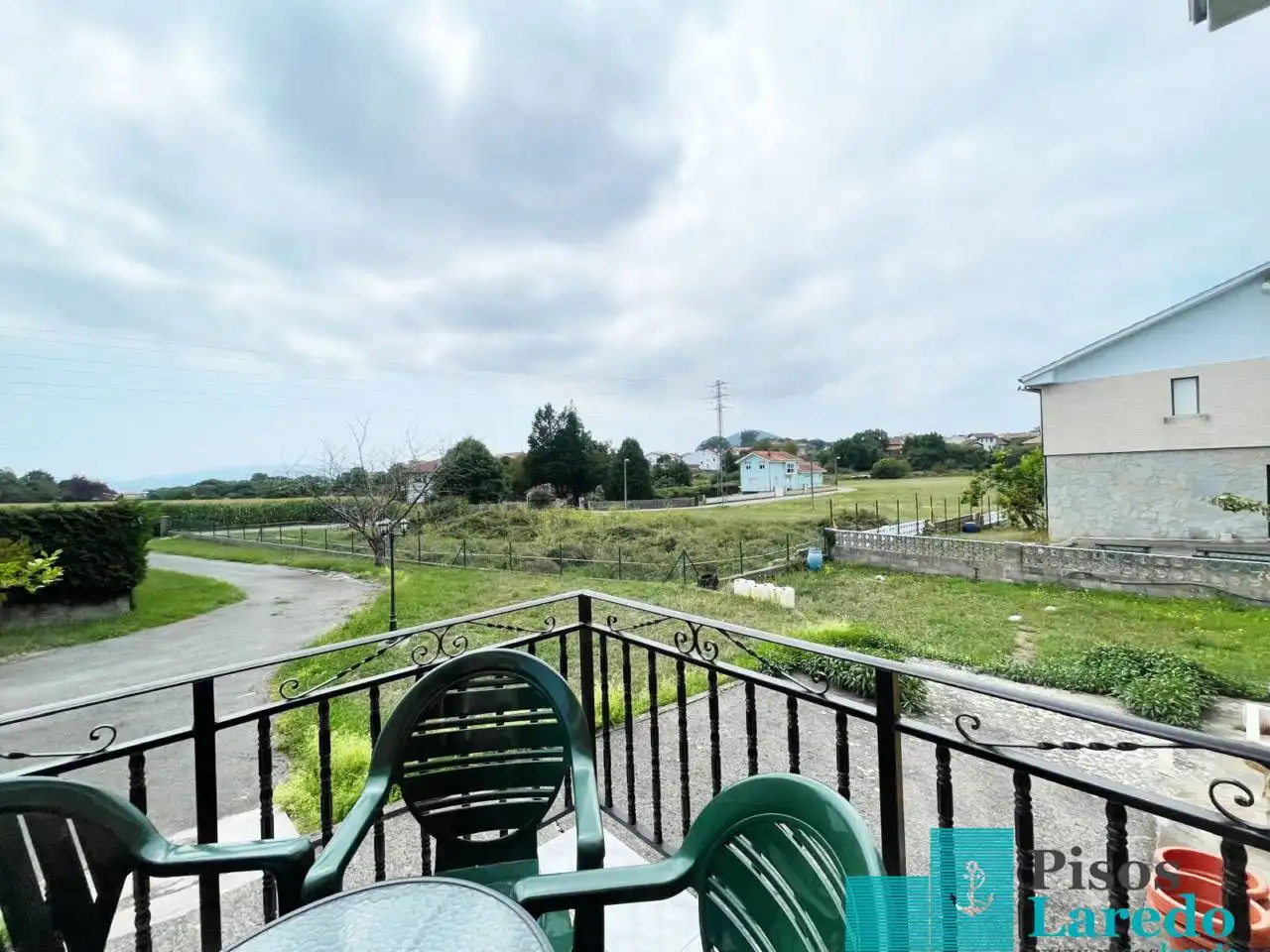 Exterior view of Houses for sale in Argoños   with Heating, Private garden and Parquet flooring