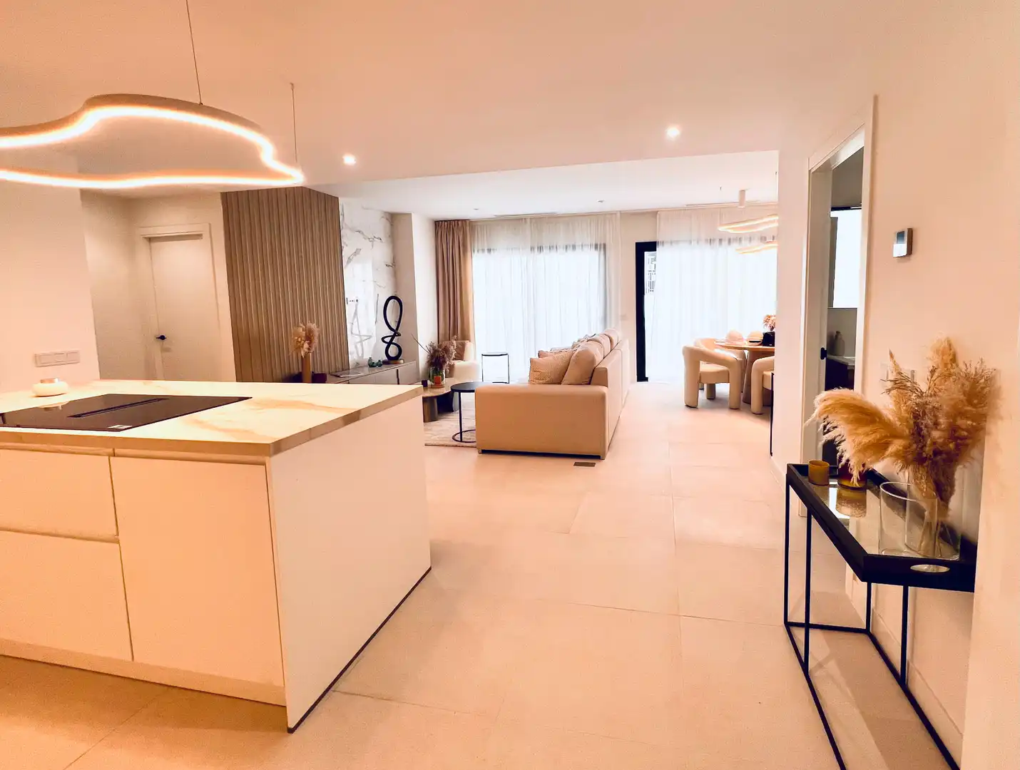 Sala de estar de Apartamento en venta en Marbella con Aire acondicionado, Terraza y Horno
