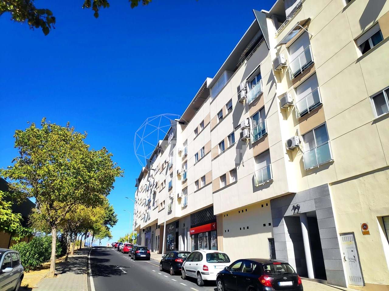 Flat for sale in Calle Donantes de Sangre, Miralvalle - Av. Virgen del Puerto - La Data