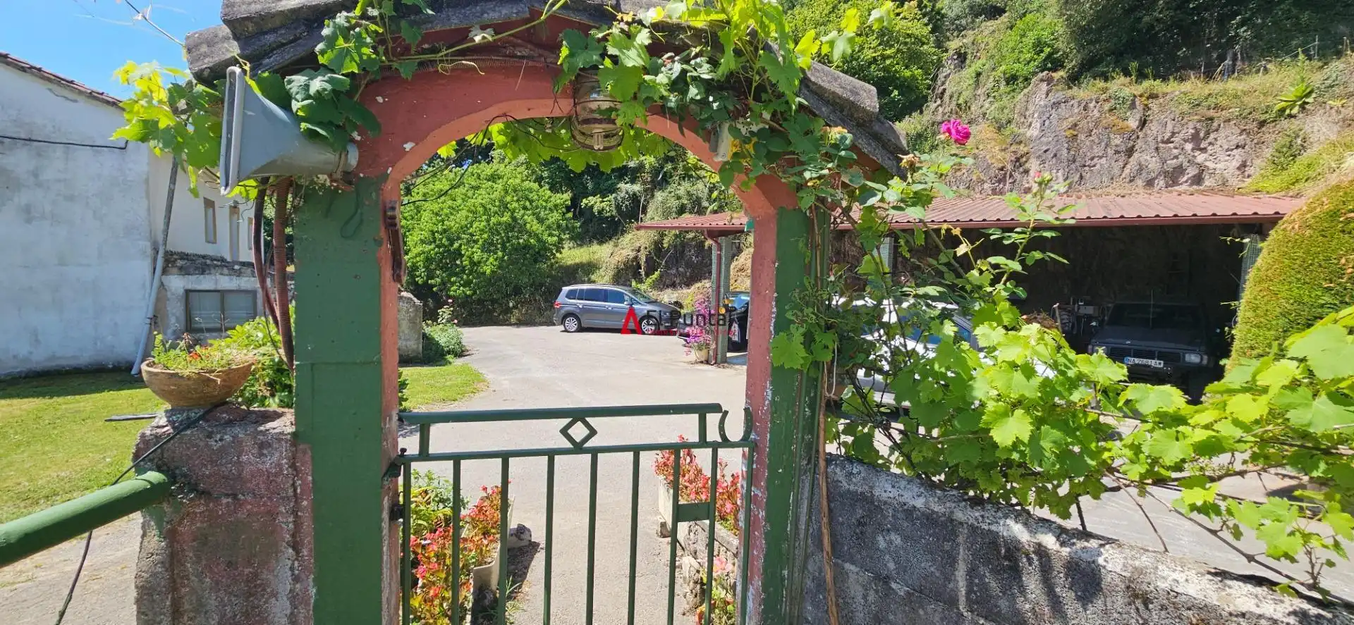 Casa rústica amb terrassa en venda a Voto, imagen 65