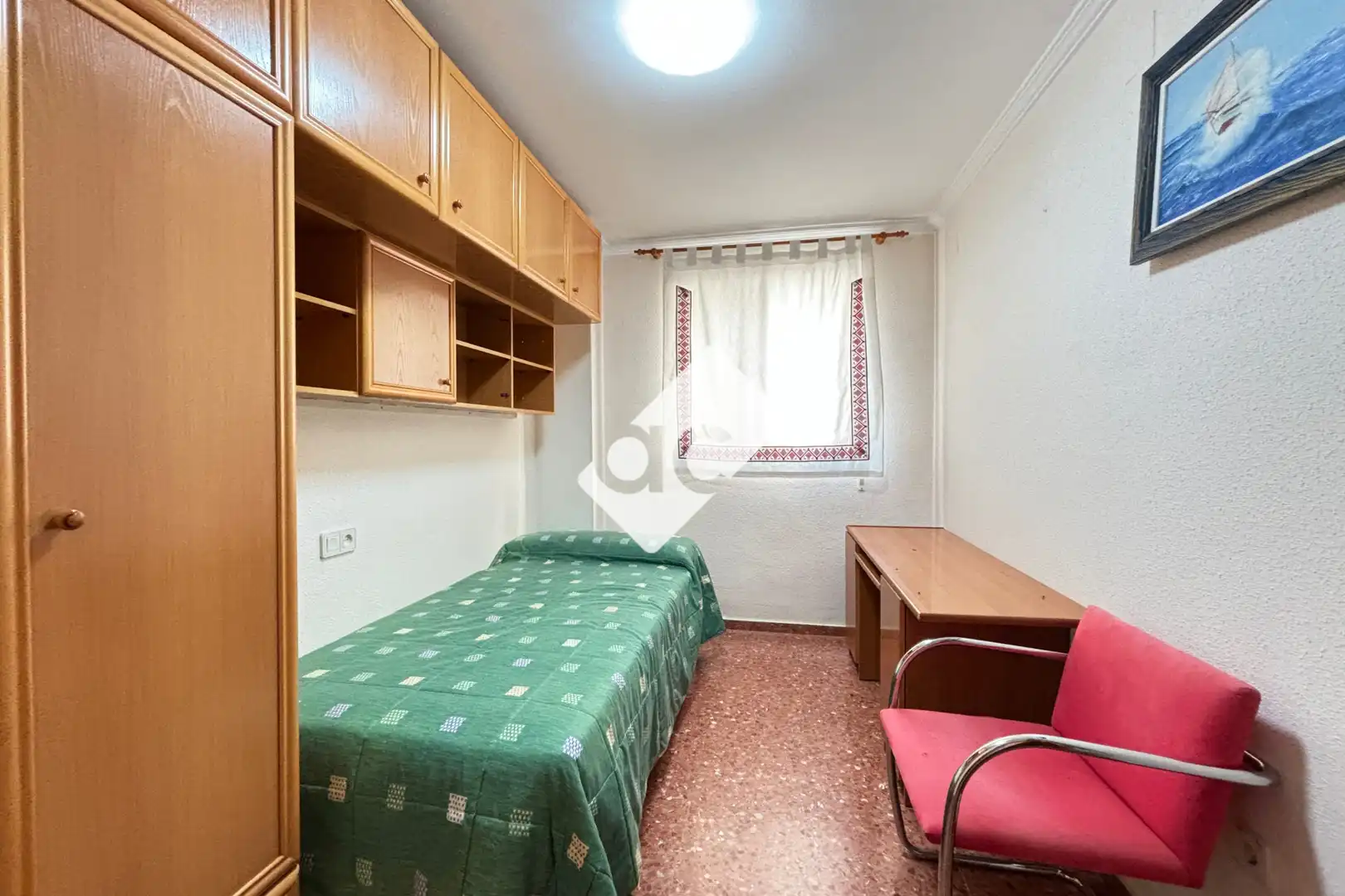 Schlafzimmer von Wohnungen zur Miete in Valencia mit Heizung, Möbliert und Ofen