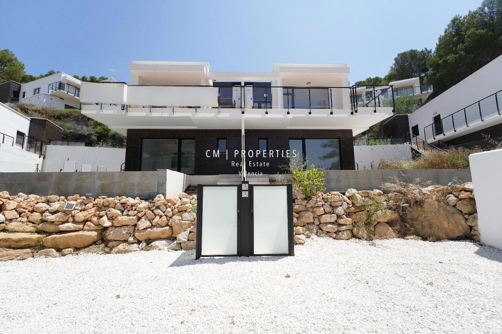Exterior view of Single-family semi-detached to rent in Chiva  with Air Conditioner, Heating and Private garden