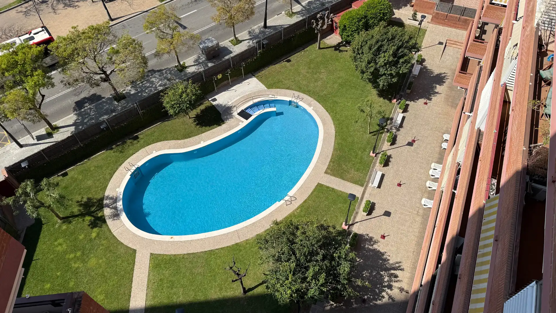 Swimming pool of Flat for sale in Barcelona  with Air Conditioner, Heating and Parquet flooring