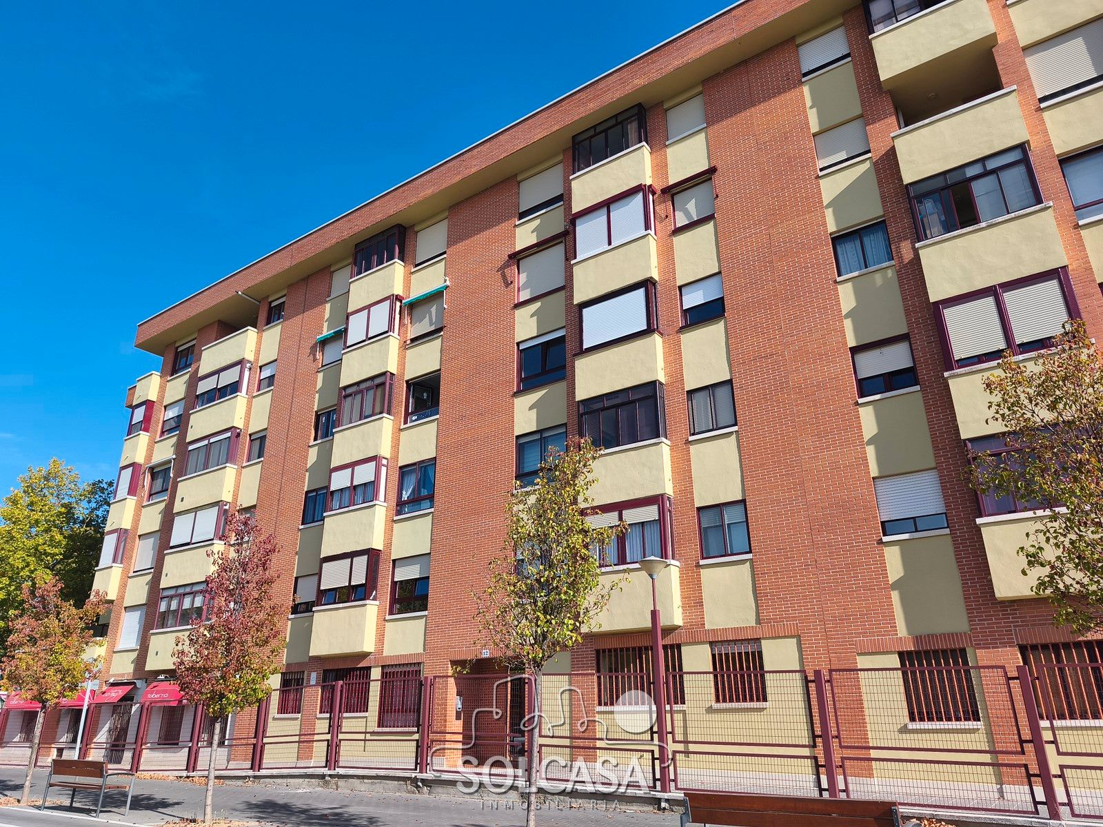 Vista exterior de Piso en venta en Valladolid Capital con Calefacción, Parquet y Amueblado