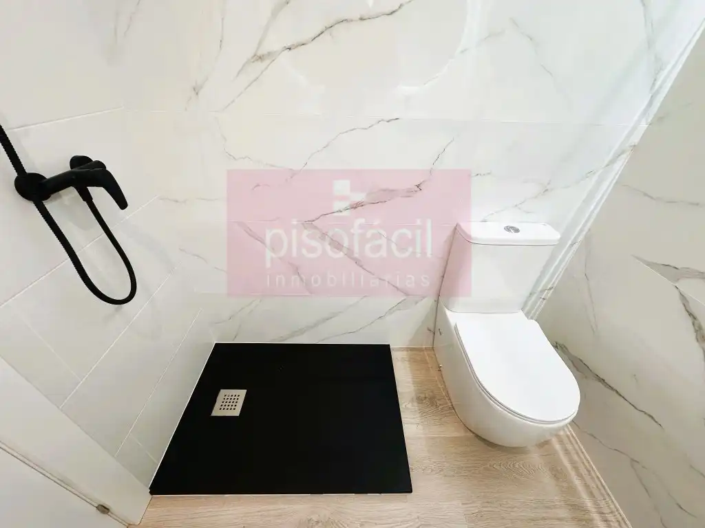 Baño de Piso en venta en Lugo