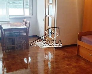Sala d'estar de Pis de lloguer en Salamanca Capital amb Calefacció, Parquet i Moblat