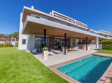 Apartament amb balcó en venda a Río Real - Los Monteros