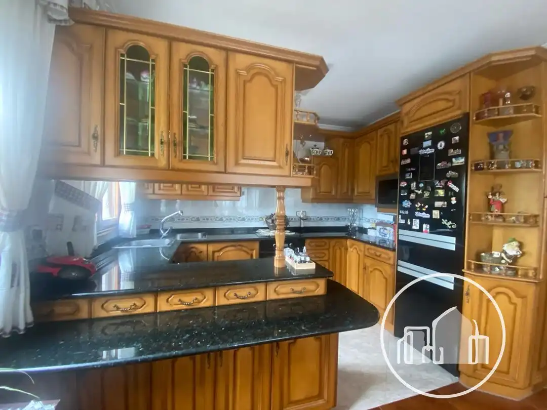 Chalet con jardín en venta en Villarcayo de Merindad de Castilla la Vieja, imagen 2