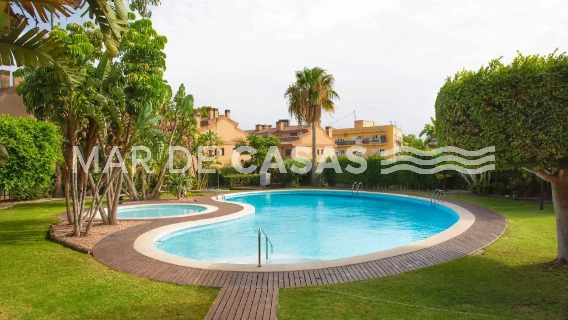 Piscina de Casa adosada en venda en Sant Joan d'Alacant amb Aire condicionat, Calefacció i Jardí privat