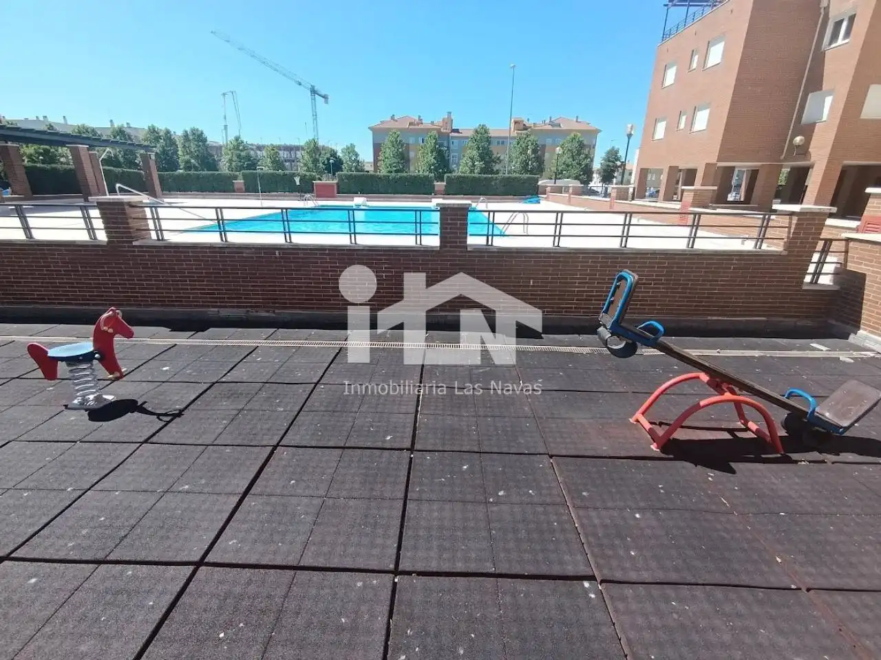 Piscina de Pis en venda en Ávila amb Calefacció, Traster i Piscina comunitària
