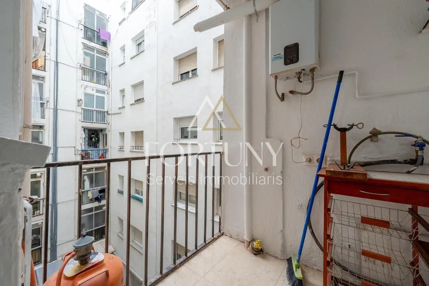 Flat with terrace for sale in del Carrilet 30, imagen 31