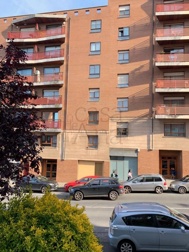 Vista exterior de Local de lloguer en Bilbao 