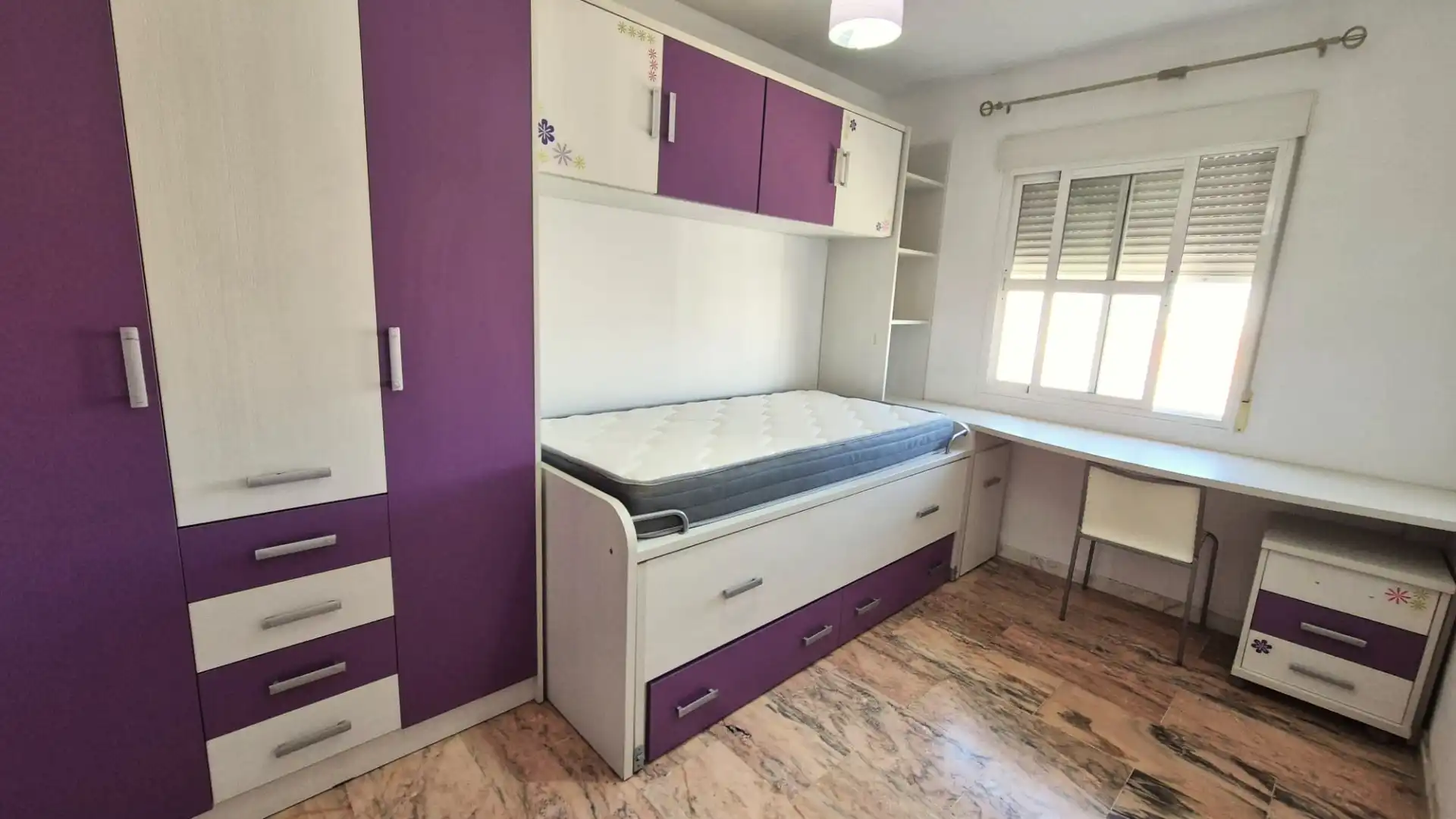 Dormitori de Pis en venda en Badajoz amb Aire condicionat, Calefacció i Terrassa