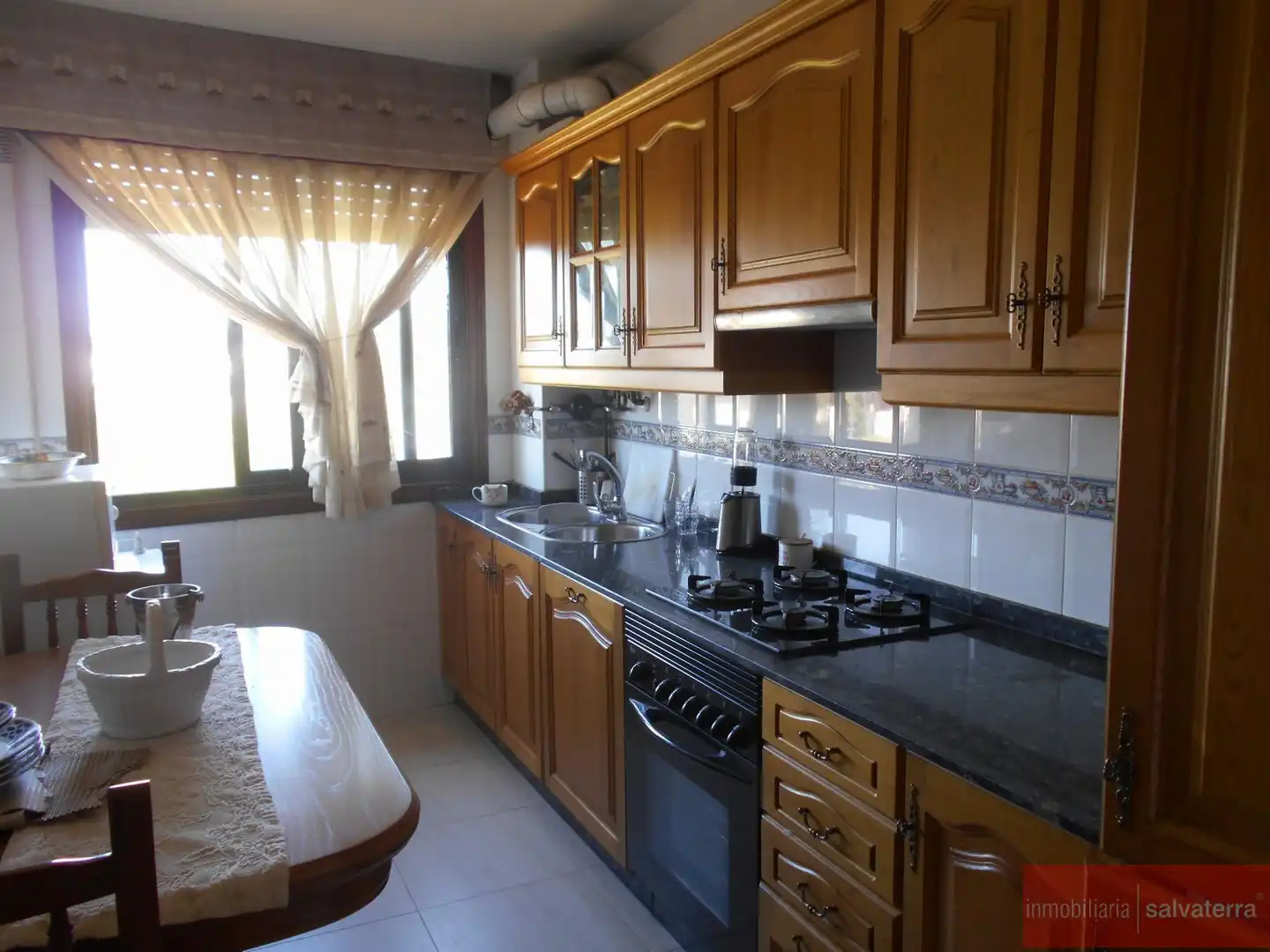 Küche von Wohnung zum Verkauf in Salvaterra de Miño mit Heizung und Abstellraum