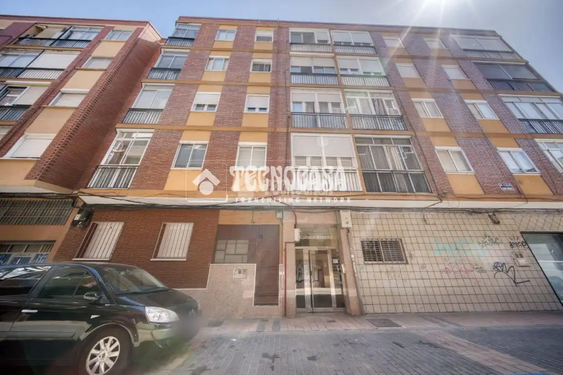 Außenansicht von Wohnung zum Verkauf in Valladolid mit Heizung und Terrasse