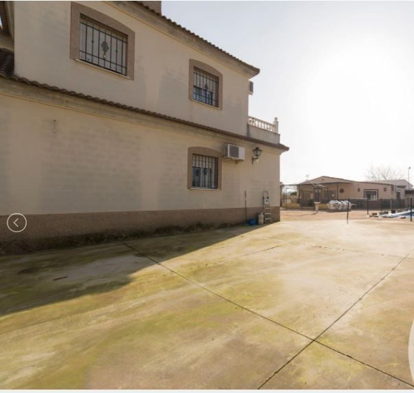 Exterior view of House or chalet for sale in  Córdoba Capital  with Air Conditioner, Heating and Private garden