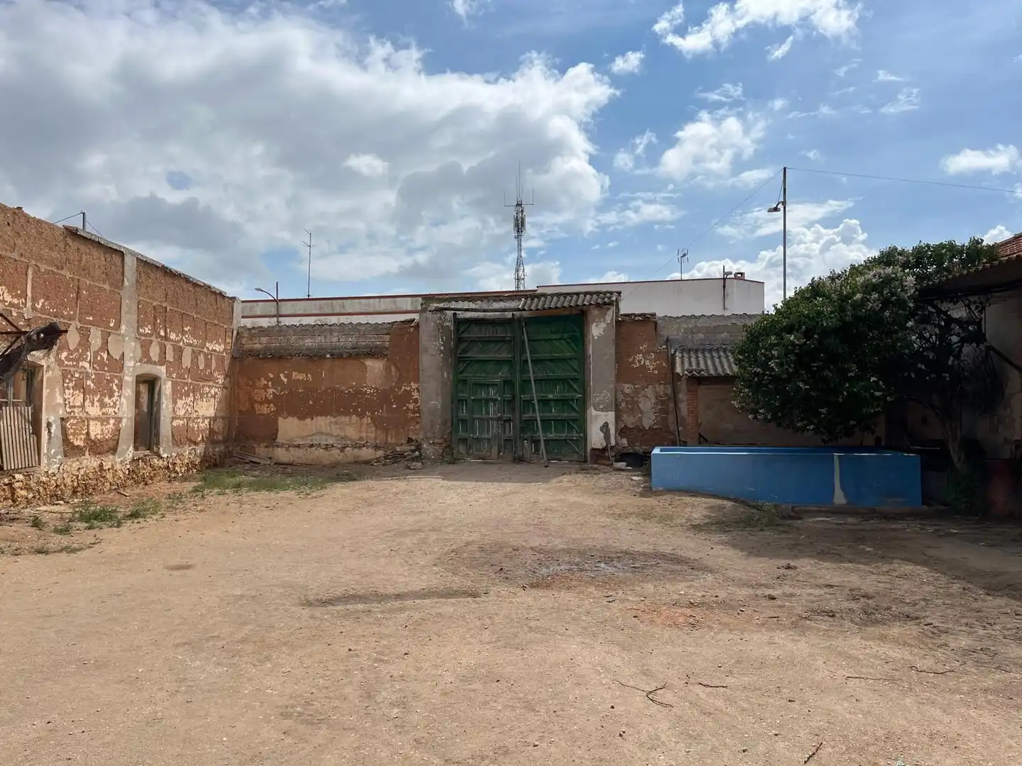 Vista exterior de Terreno en venta en Las Pedroñeras   