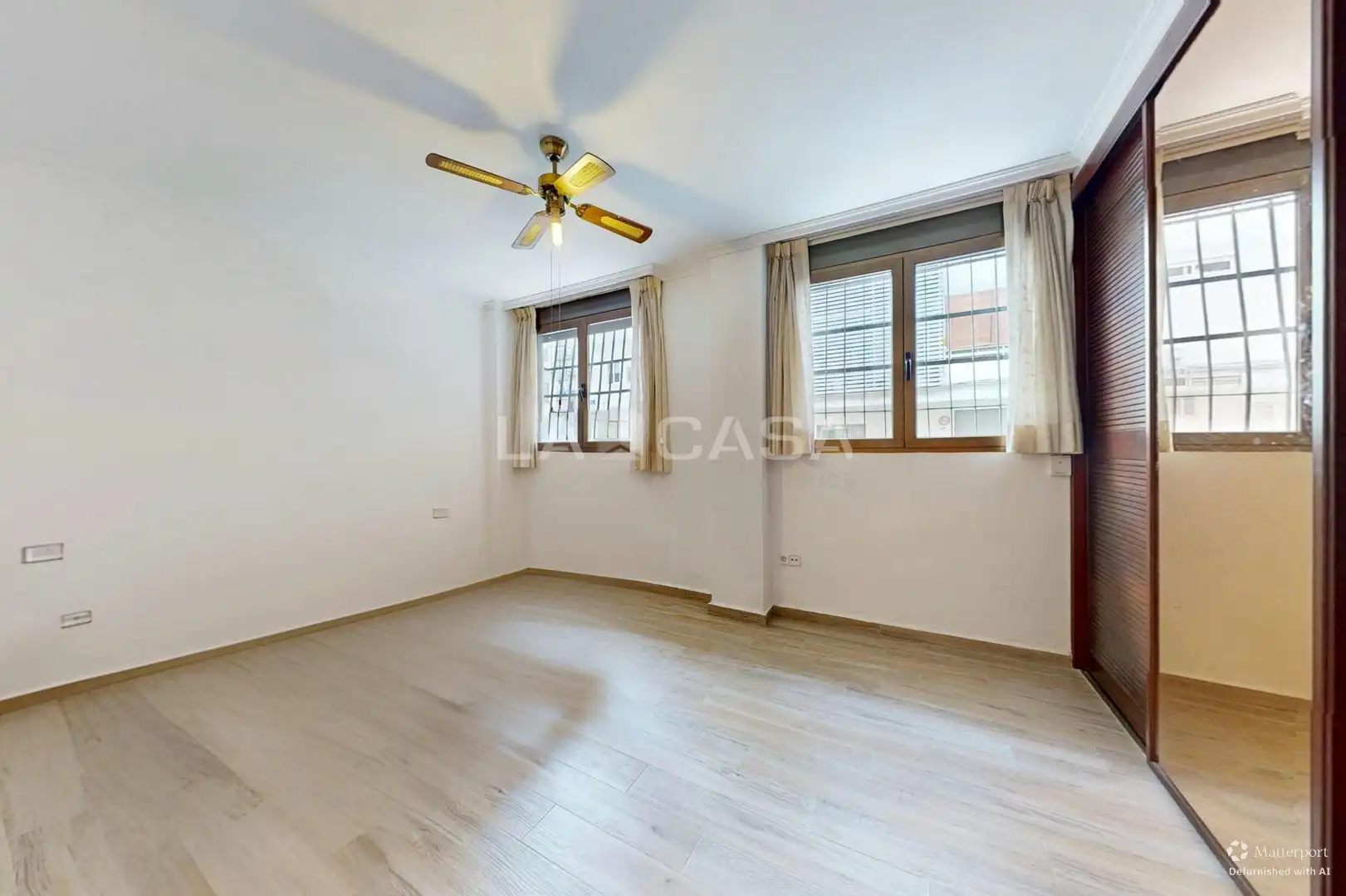 Piso en venta en Valencia con Terraza