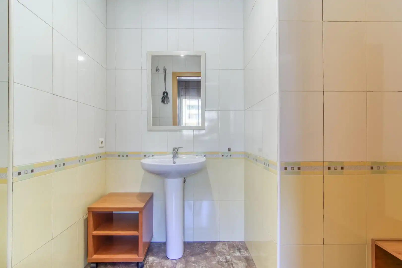 Baño de Casa adosada en venta en Figueres con Calefacción, Jardín privado y Balcón